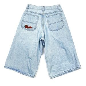 levi pipes jeans